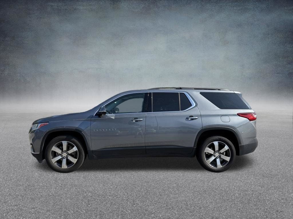 Used 2019 Chevrolet Traverse LT w/ LT Premium Package AWD/4WD image 2