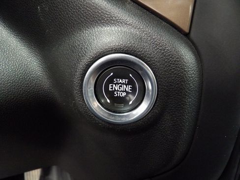 Used 2021 Chevrolet Silverado 1500 High Country w/ Technology Package image 58