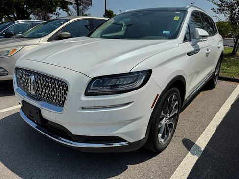 Certified 2022 Lincoln Nautilus Reserve FWD image 3