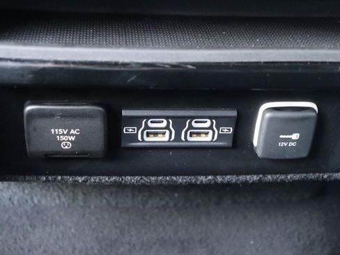 Used 2024 Jeep Wagoneer L Series III w/ Flexible Seating Group AWD/4WD image 25