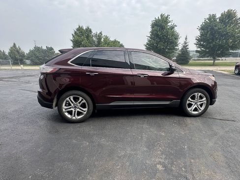 Used 2018 Ford Edge Titanium w/ Technology Package FWD image 6