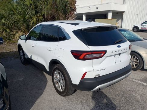 Used 2024 Ford Escape Active FWD image 2