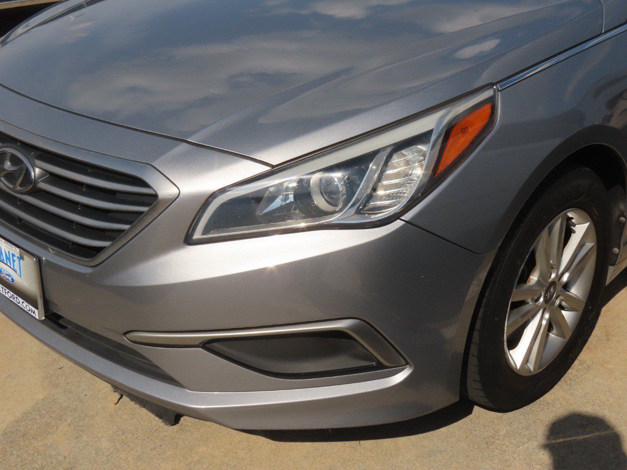 Used 2017 Hyundai Sonata SE FWD image 3
