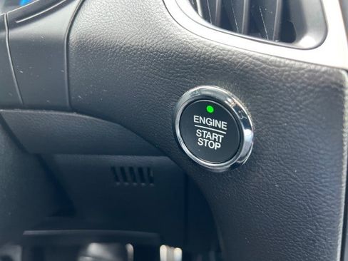 Certified 2024 Ford Edge ST-Line AWD/4WD image 18