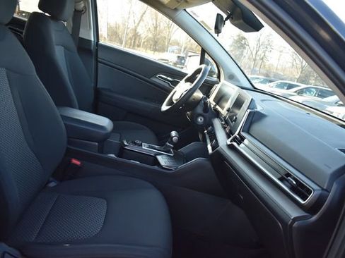 Used 2023 Kia Sportage LX image 12