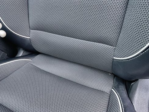 Used 2022 Kia Niro EX w/ Cold Weather Package image 19