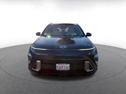 Used 2025 Hyundai Kona SEL image 3