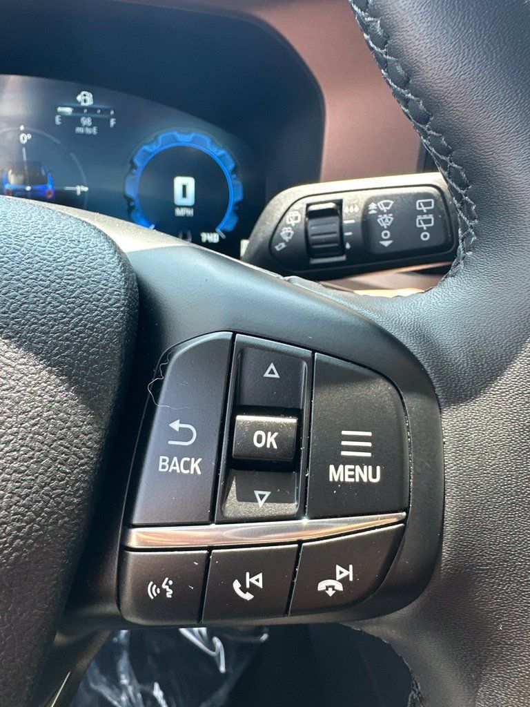 Used 2025 Ford Bronco Sport Outer Banks w/ Outer Banks Tech Package+ AWD/4WD image 19