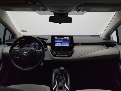 Used 2022 Toyota Corolla LE image 22