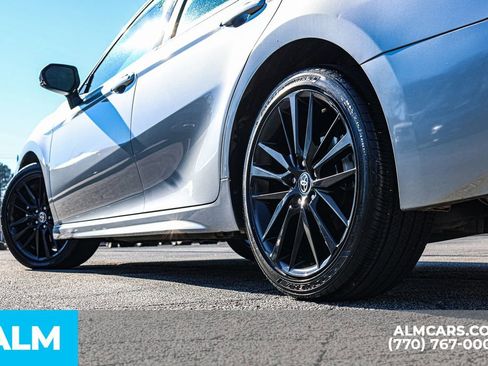 Used 2024 Toyota Camry XSE image 16