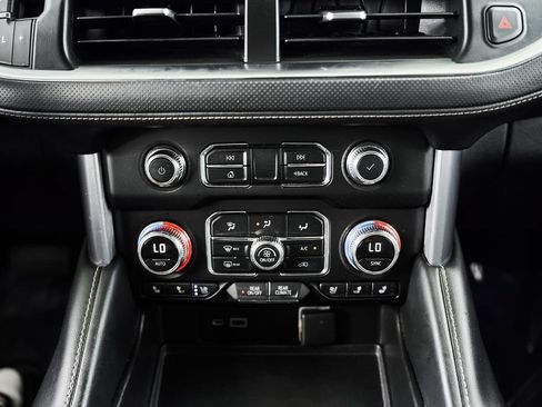 Used 2022 GMC Yukon SLT RWD image 29