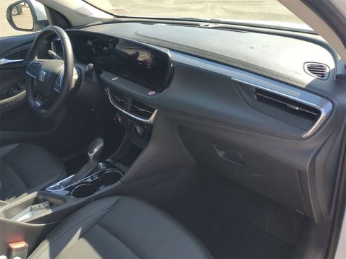 Certified 2024 Buick Encore GX Sport Touring image 28