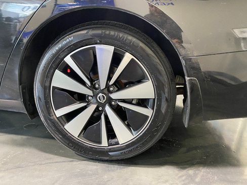 Used 2022 Nissan Altima 2.5 SL FWD image 11