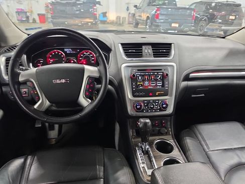 Used 2016 GMC Acadia SLT AWD/4WD image 4