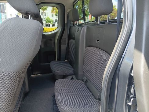 Used 2012 Nissan Frontier SV RWD image 12