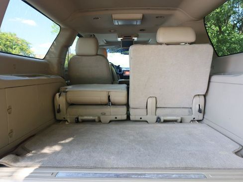Used 2012 Cadillac Escalade ESV Premium AWD/4WD image 38