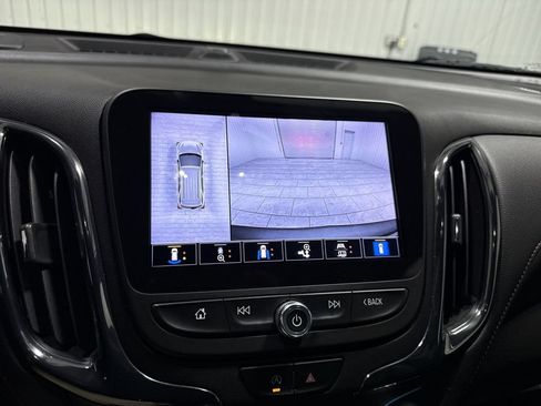 Used 2023 Chevrolet Equinox RS FWD image 15