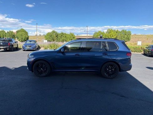 Used 2021 BMW X7 xDrive40i w/ M Sport Package AWD/4WD image 2