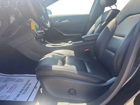 Used 2018 Mercedes-Benz GLA 250 4MATIC image 9