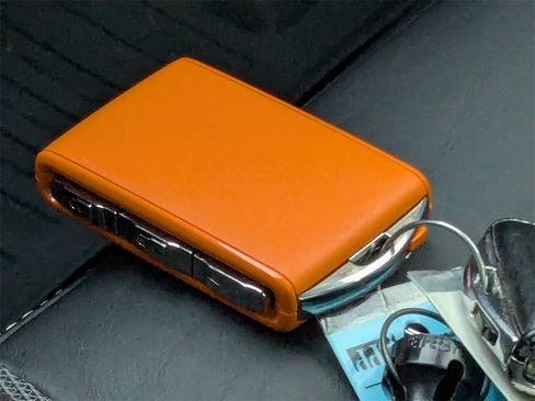 Used 2021 Volvo XC60 T8 R-Design w/ Advanced Package image 40