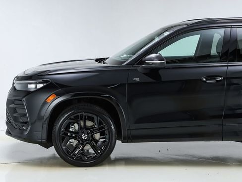 New 2026 Volkswagen Tiguan SE R-Line image 42