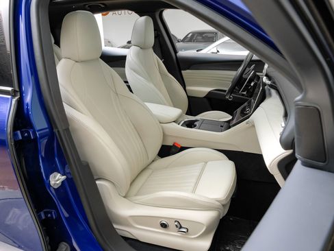 Used 2023 Maserati Grecale Modena AWD/4WD image 34