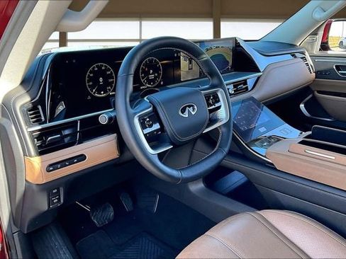 Certified 2025 INFINITI QX80 Sensory image 14