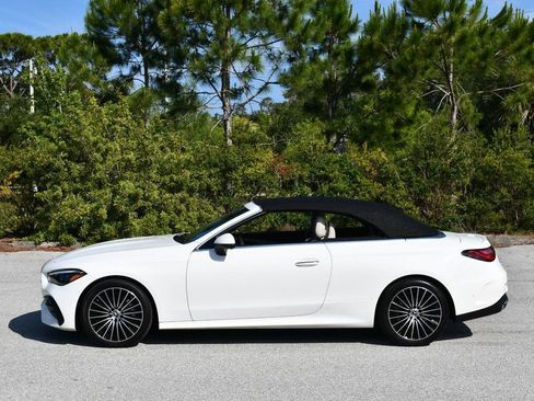 Used 2024 Mercedes-Benz CLE 450 4MATIC Cabriolet image 33