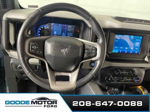 Certified 2022 Ford Bronco Badlands AWD/4WD image 12