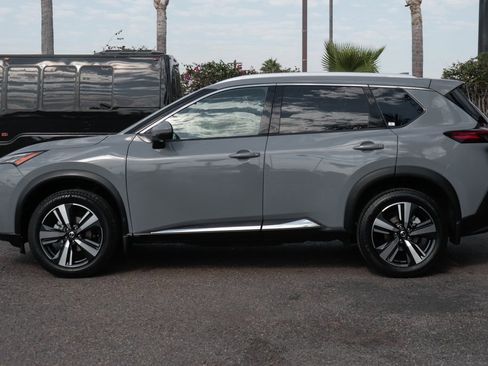 Used 2021 Nissan Rogue SL image 6