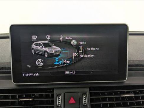 Used 2018 Audi SQ5 Premium Plus w/ Navigation Package image 30