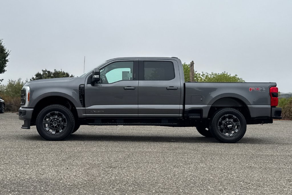 Used 2023 Ford F250 Lariat w/ Lariat Ultimate Package AWD/4WD image 7
