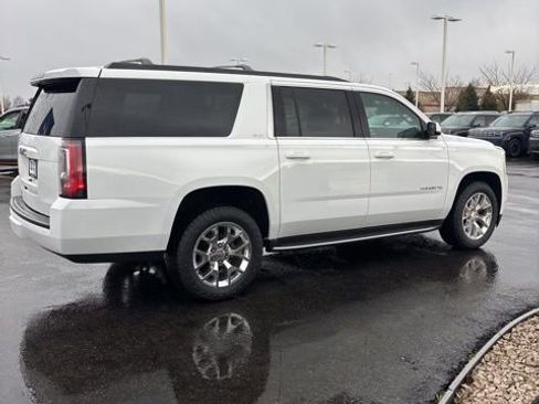 Used 2019 GMC Yukon XL SLT image 2