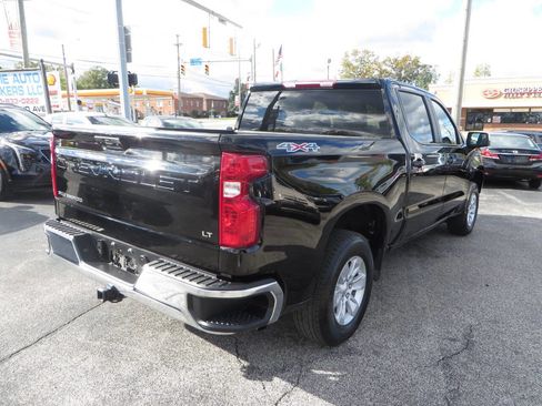 Used 2025 Chevrolet Silverado 1500 LT image 3
