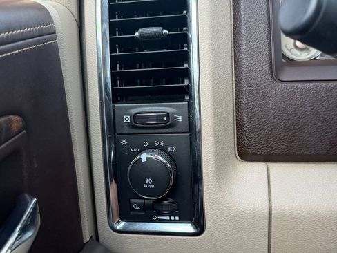 Used 2014 RAM 1500 Laramie Longhorn w/ Convenience Group AWD/4WD image 23