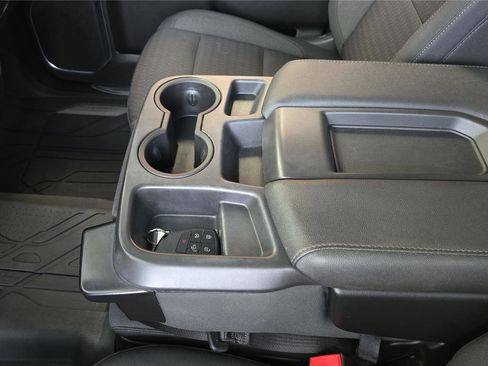 Used 2022 Chevrolet Silverado 1500 LT image 19