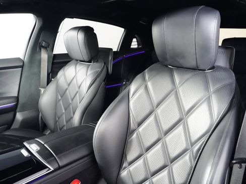 Used 2022 Mercedes-Benz Maybach S 580 4MATIC image 3