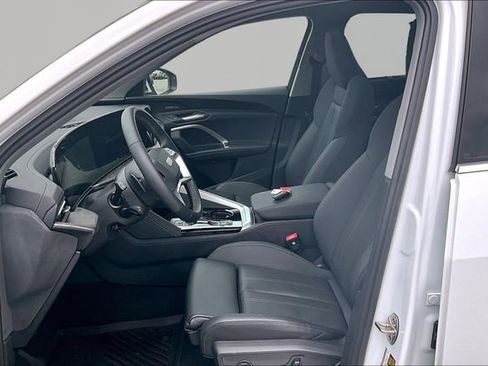 Used 2025 Audi Q5 Premium w/ Premium Plus AWD/4WD image 27