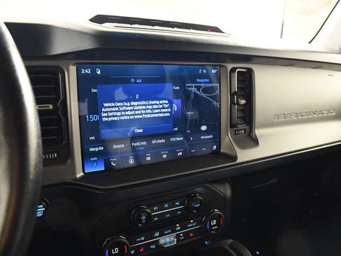 Used 2021 Ford Bronco First Edition AWD/4WD image 31