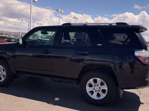 Used 2024 Toyota 4Runner SR5 Premium w/ Moonroof Package AWD/4WD image 7