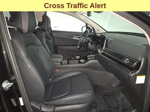 Used 2023 Kia Sportage EX AWD/4WD image 10