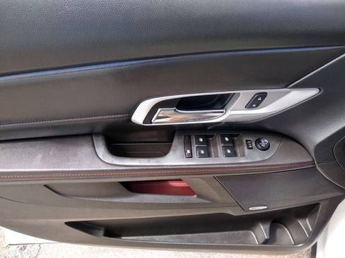 Used 2015 GMC Terrain SLT w/ Chrome Edition FWD image 11