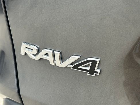 Used 2023 Toyota RAV4 XLE image 13