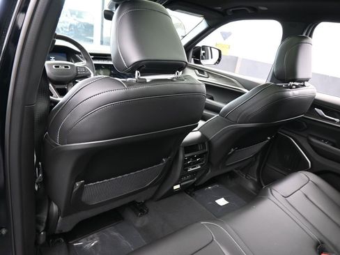 New 2026 Jeep Grand Cherokee Limited w/ Limited Altitude Package RWD image 28