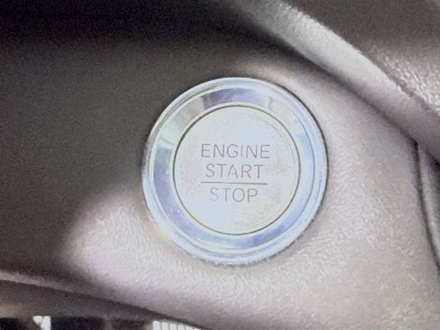 Used 2024 Acura RDX SH-AWD image 21