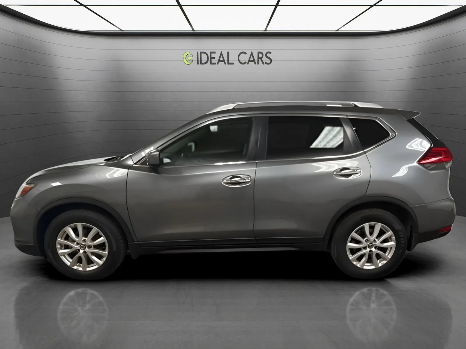 Used 2017 Nissan Rogue SV FWD image 8