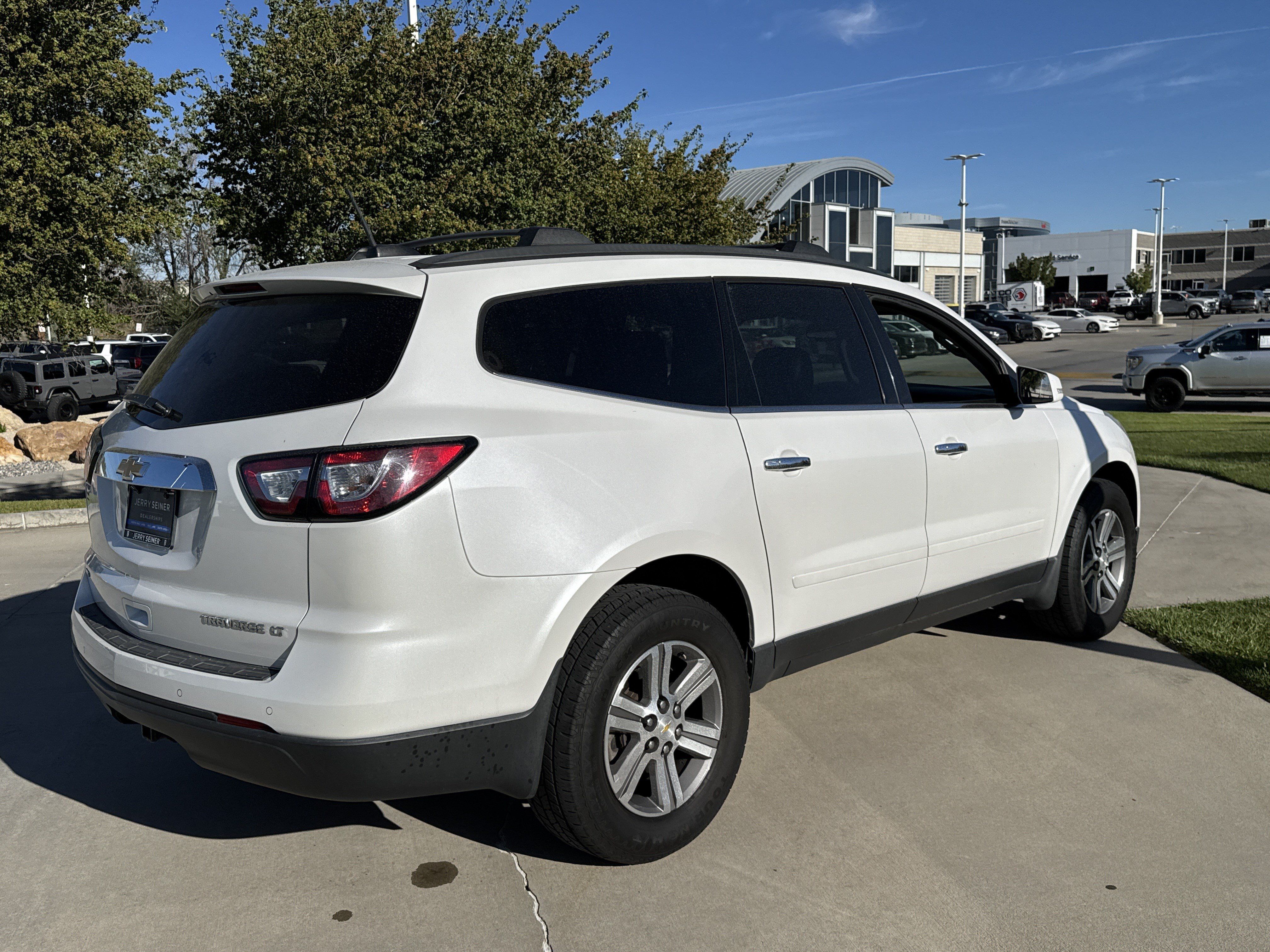 Used 2016 Chevrolet Traverse LT AWD/4WD image 5