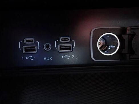 Used 2023 Jeep Grand Cherokee Altitude AWD/4WD image 19