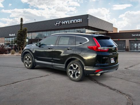 Used 2017 Honda CR-V Touring image 3