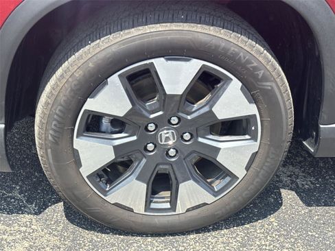 Used 2026 Honda Pilot Touring image 11